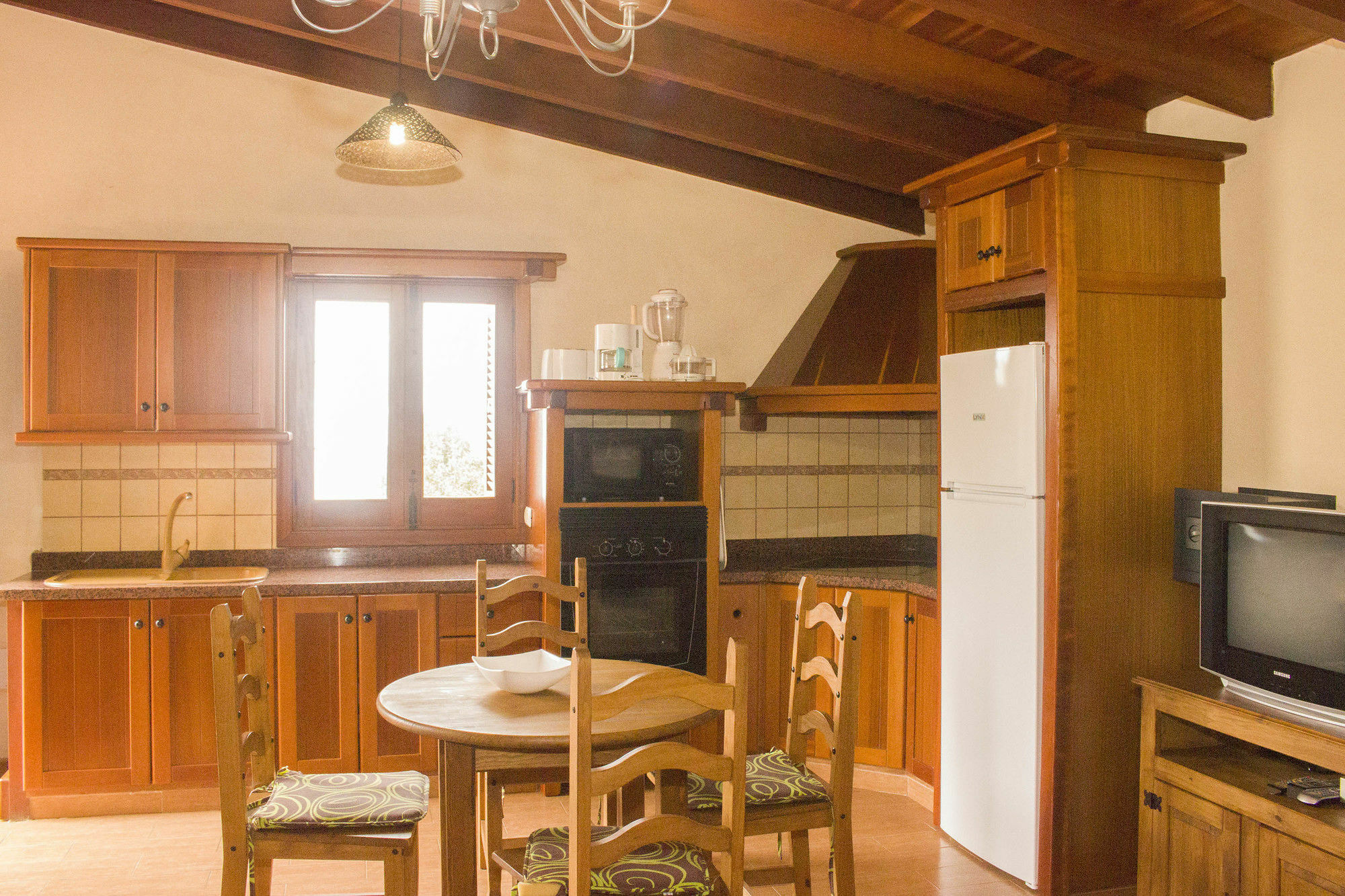 Casa Rural La Tanquera Лос Реалехос Екстериор снимка